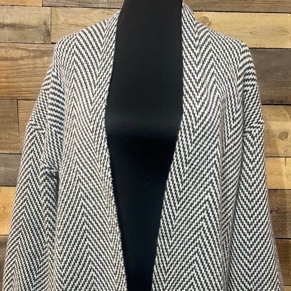 Emery Rose Sweaters - Emery Rose Long Open Cardigan Sweater Duster Brown and White Chevron Medium